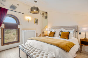 Lord Room of Saint Point